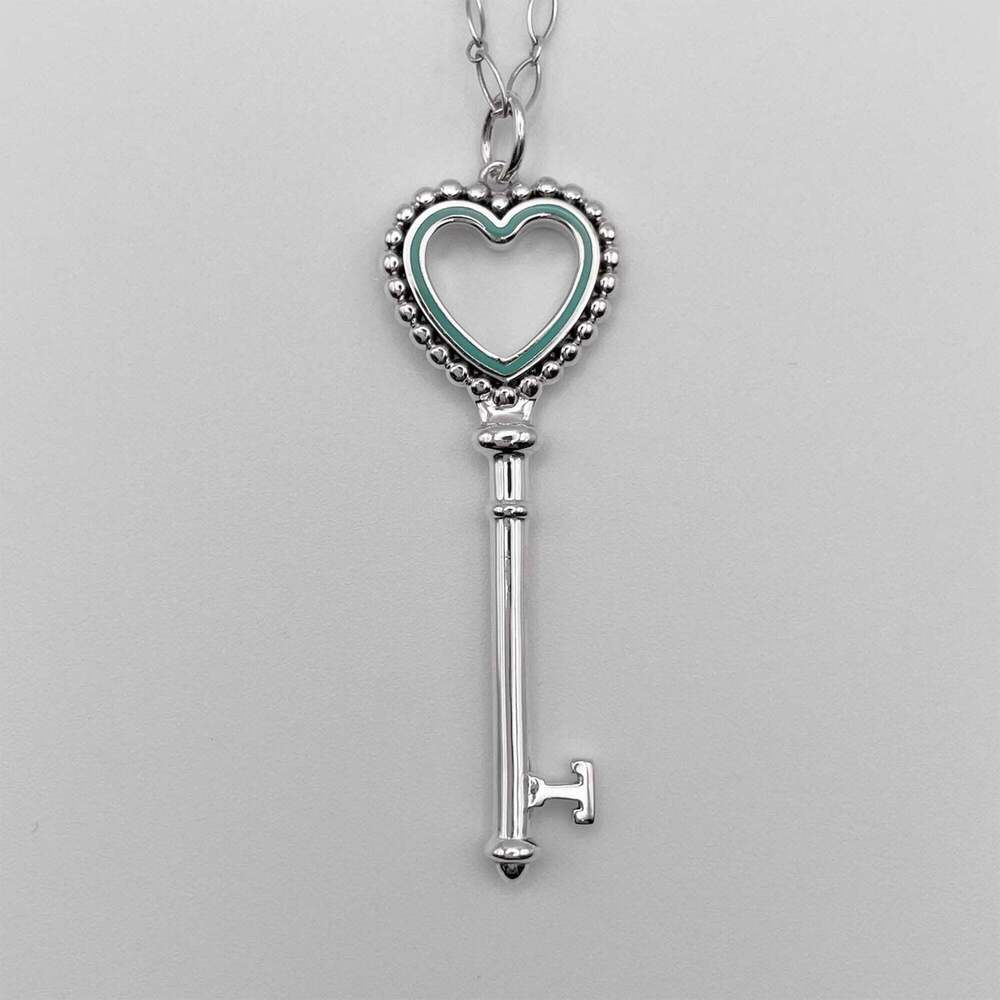TIFFANY Authentic Silver Heart Necklace - Picture 2 of 8
